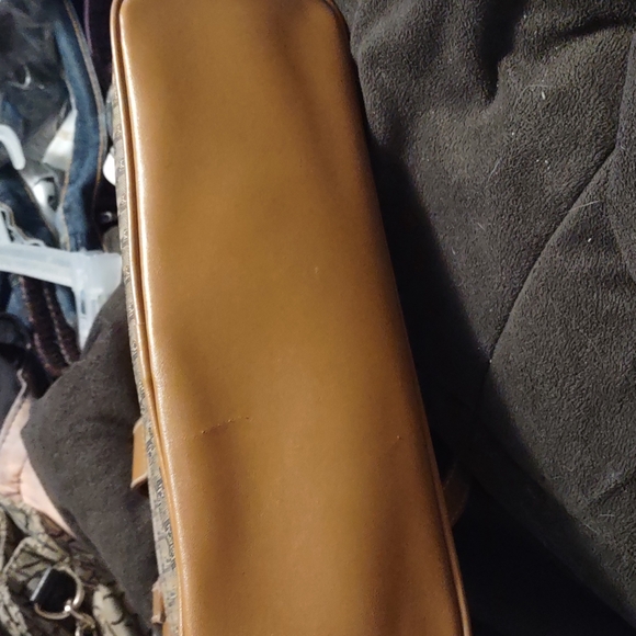 America Carryland Brown Purse - Picture 3 of 10